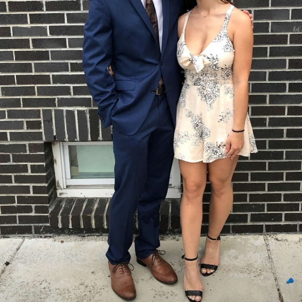 Lulu’s Romper - Picture 2 of 4